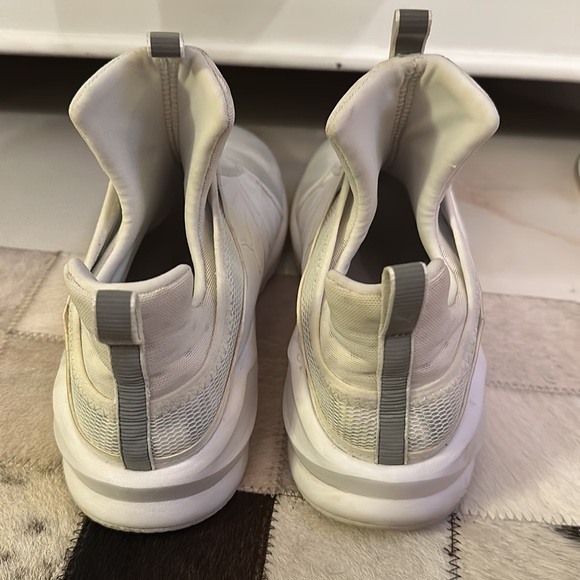 Puma Fierce Size 8.5 Womens - Picture 5 of 9